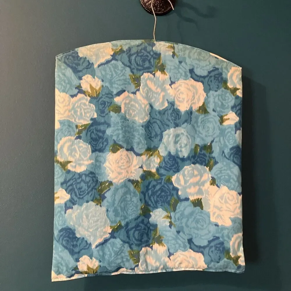 VTG Mid Century Hanging Door / Closet Storage Bags Set Of 2 Fabric / Wood Hanger